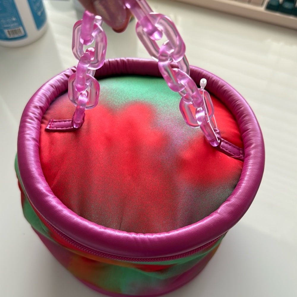 Covl make up bag